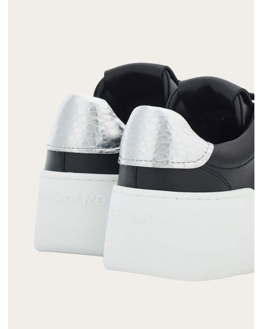 Femmes Sneaker Avec Plateau Noir Taille Ferragamo en coloris White