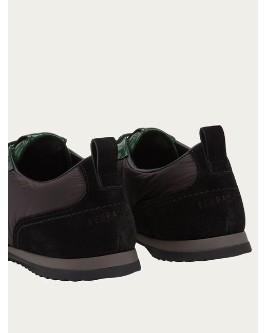 Femmes Sneaker Avec Détails Vernis Noir Taille Ferragamo en coloris Black