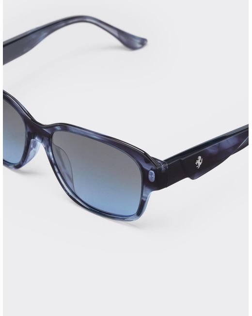 Gafas De Sol De Acetato Azul A Rayas Con Cristales Azules Degradados Polarizados Ferrari de color Blue