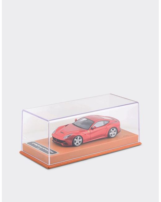 Modèle Réduit F12berlinetta À L'échelle 1/43 Ferrari en coloris Pink