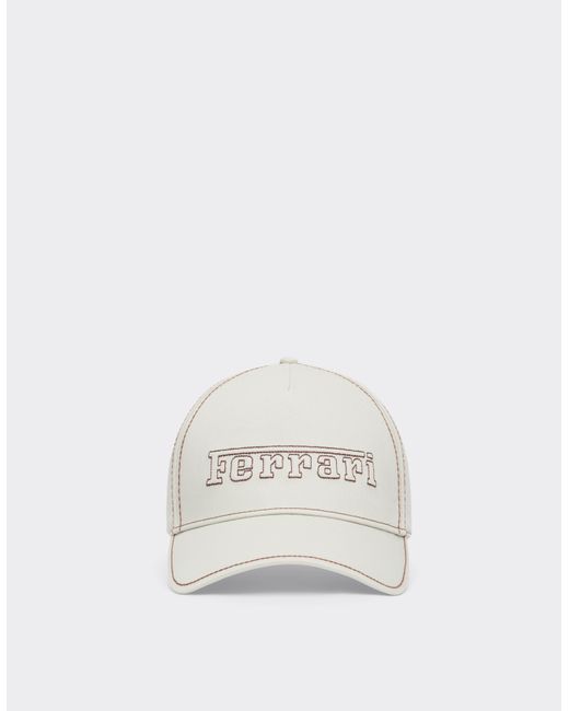 Baseball Cap Con Logo di Ferrari in White