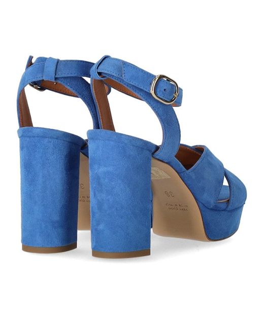 Sandalo con tacco jeans di Via Roma 15 in Blue