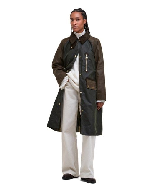 Giacca Lunga Evette Wax di Barbour in Black