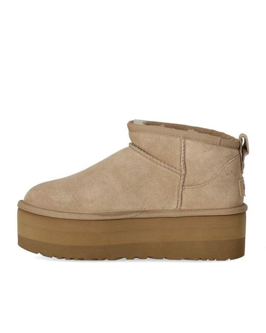 Ultra Mini Stivali Classici Con Altopiano di Ugg in Brown