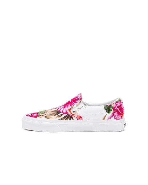 Vans Classic Hawaiian Floral Slip On Sneaker in Pink | Lyst