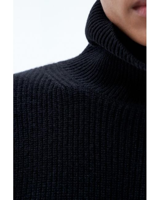 Filippa K Blue Cropped Cashmere Sweater
