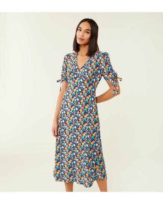 Finery London Blue Claire Daisy Print Midi Dress