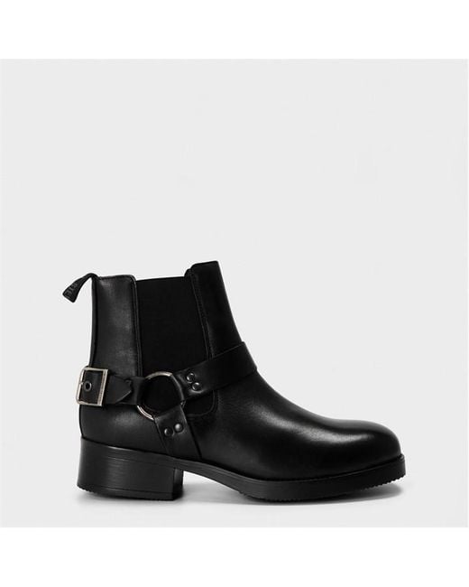 Steve Madden Black Trekky Sandals