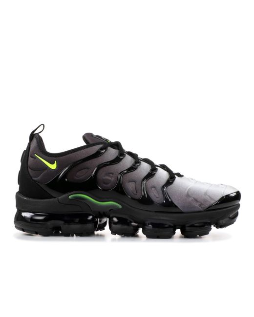 nike air vapormax plus white black
