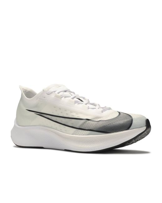 do nike zoom fly 3 run small