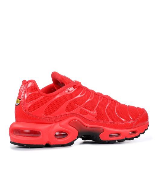 light crimson air max plus