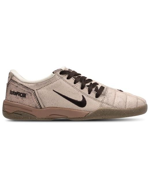 Nike Brown Total 90 Sneakers for men