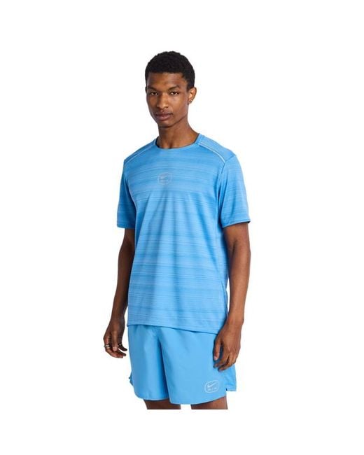 Swoosh Magliette di Nike in Blue da Uomo