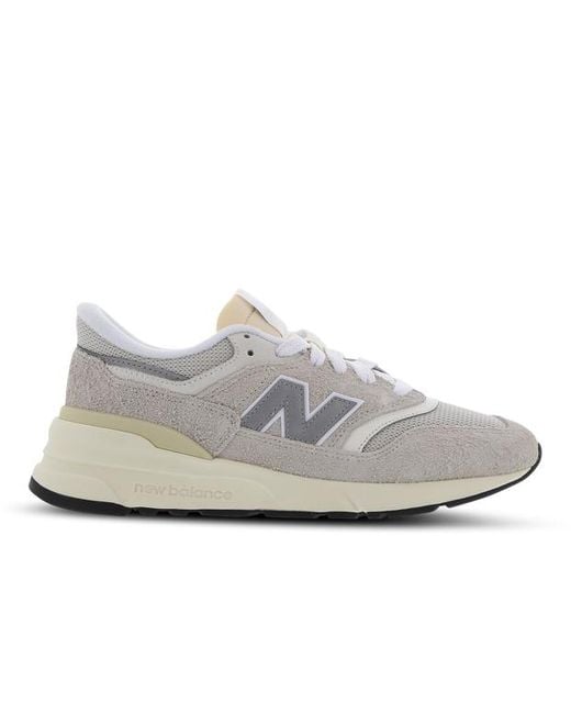 997 di New Balance in Gray