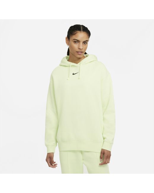 Nike Sportswear Collection Essentials 