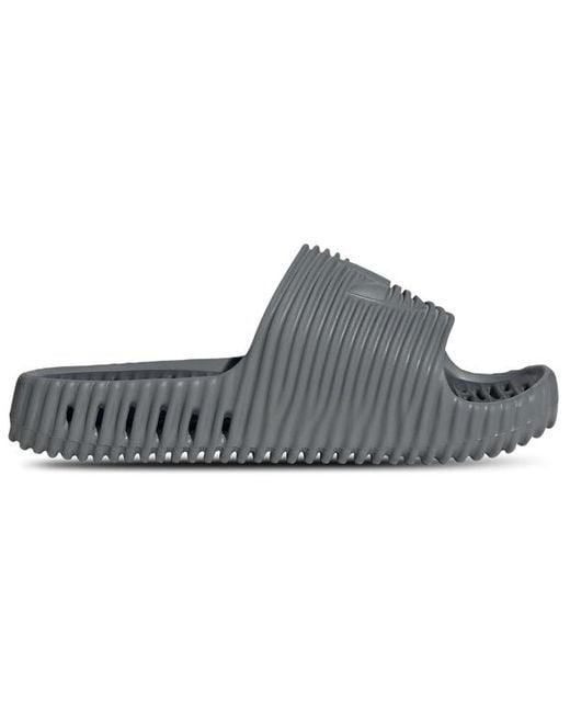 Adilette Hombre Sandalias Y Flip-Flops Adidas de hombre de color Gray