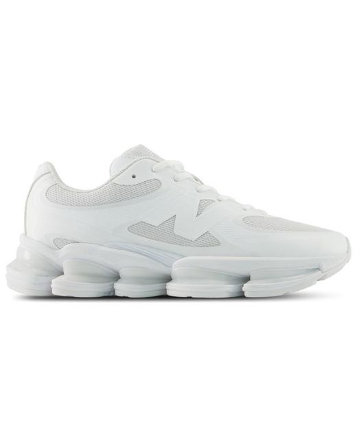 New Balance White Abzorb 2000 Shoes
