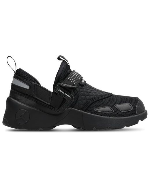 Nike Black Trunner Sneakers