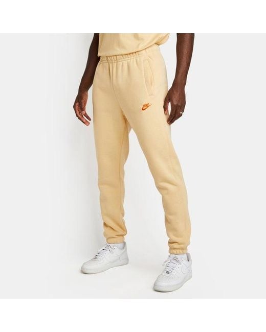 Club Pantalones Nike de hombre de color Natural