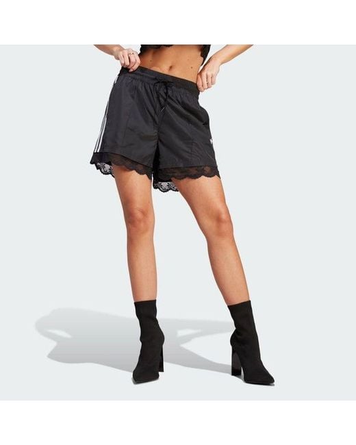 Lace Trim 3-Stripes Shorts Adidas en coloris Black