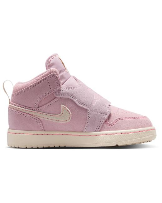 Nike Pink Sky 1