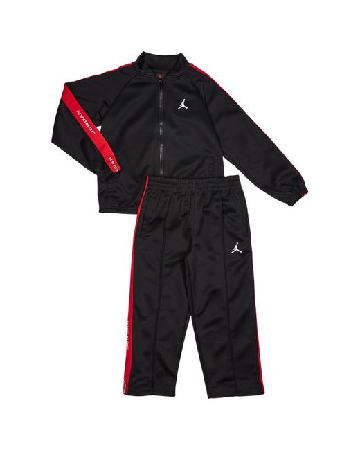 Nike Metallic Essential Tracksuits for men