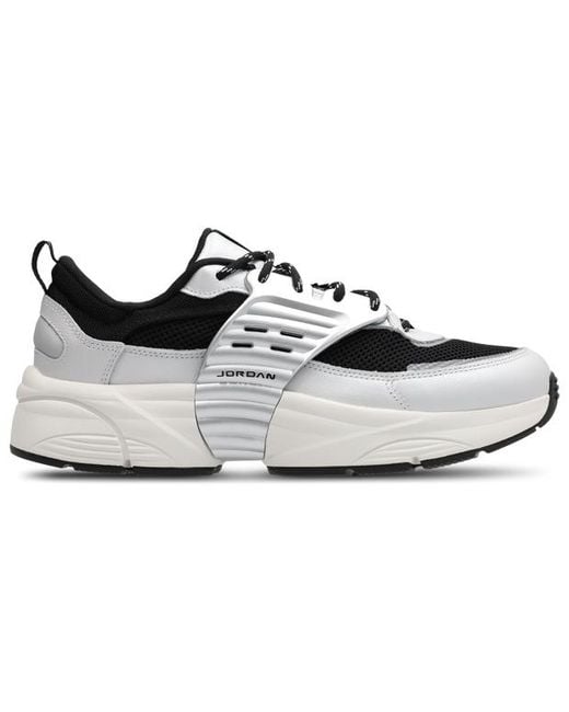 Nike Black Trunner Sneakers for men