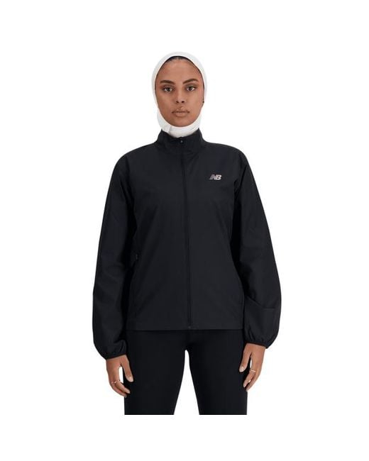 Sport Essentials Jacket Giacche di New Balance in Black