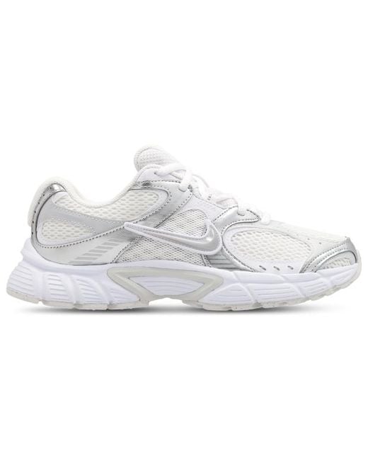 Nike White V5 Rnr Sneakers