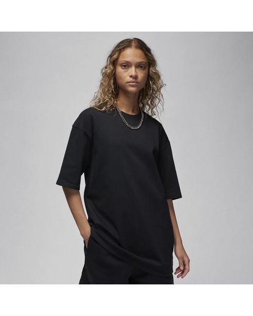 Nike Essentials Oversized T-shirts in het Black