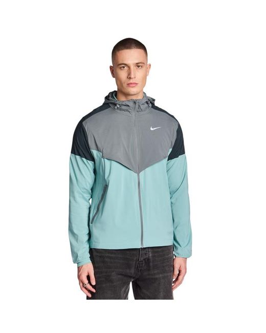 nike windbreaker footlocker