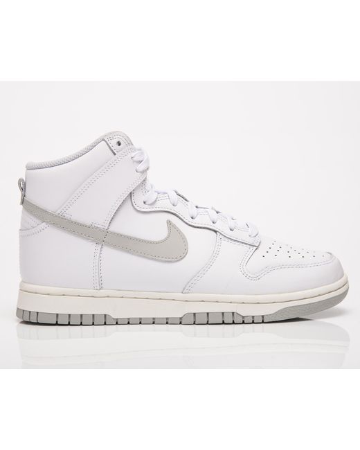 neutral grey dunks