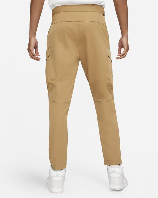 Nike Sportswear Tech Essentials Woven Unlined Utility Pants in Natural for  Men | Lyst