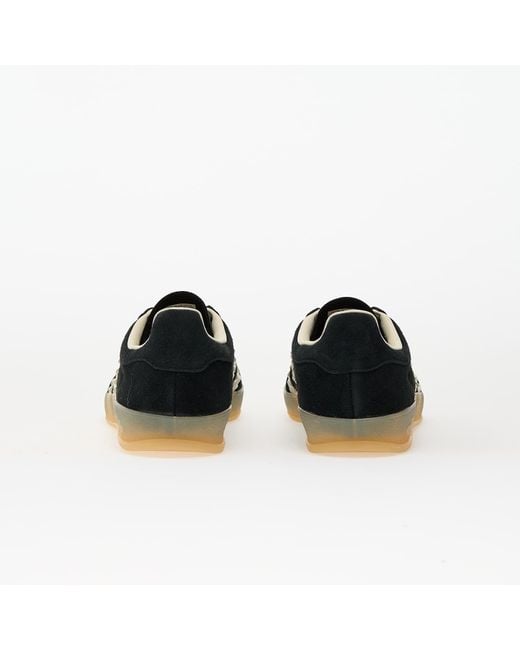 Sneakers Adidas Gazelle Indoor W Core/ Crew/ Gum Eur di Adidas Originals in Black