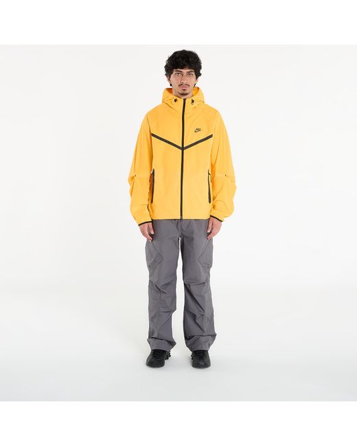Giacca Tech Woven Full-Zip Windrunner Jacket di Nike in Metallic da Uomo