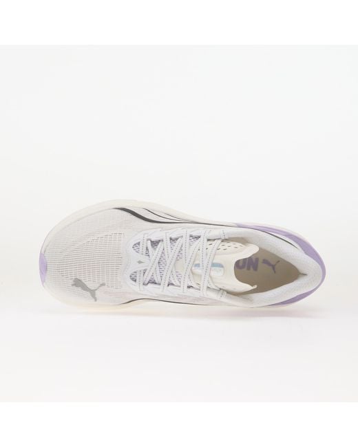 Sneakers Deviate Nitro 4 Light di PUMA in White