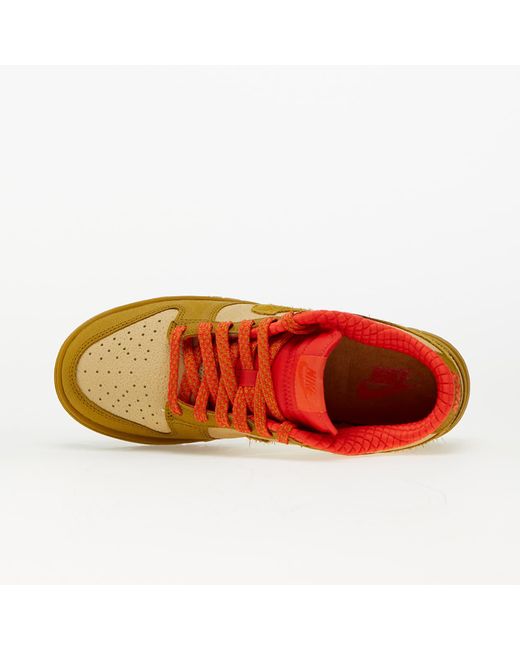 W dunk low sesame/ bronzine-picante red di Nike in Brown