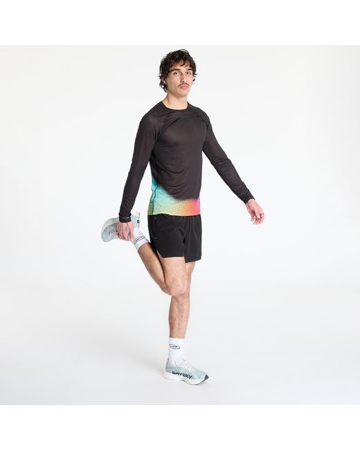 Maglietta Race Base Layer T-Shirt/ Dot di Soar Running in Black da Uomo