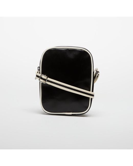 Borsa Classic Small Side Bag/ Ecru di Fred Perry in Black