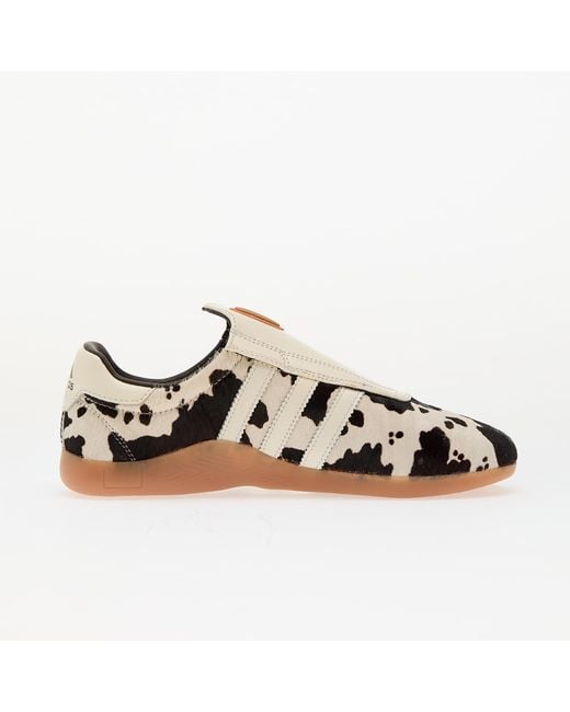 Adidas Originals Sneakers Adidas Taekwondo Me Off/ Supplier Colour/ Gum2 Eur in het Natural