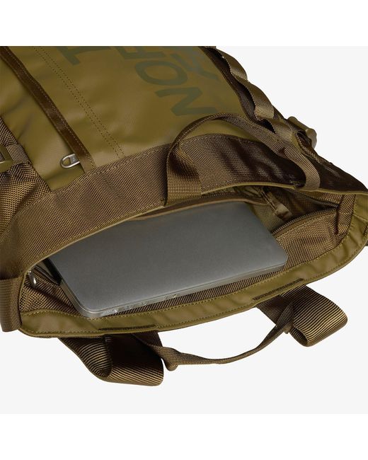 Base Camp Tote Pack Caraway Seed/ Sycamore di The North Face in Green