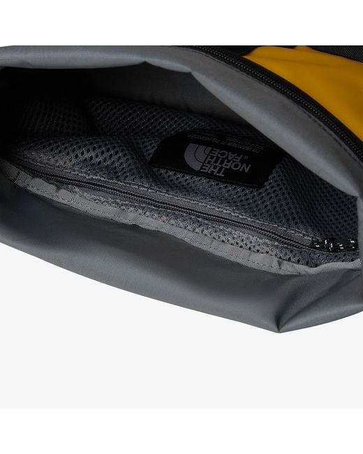 The North Face Black Tasche Base Camp Shoulder Bag Summit/ Tnf