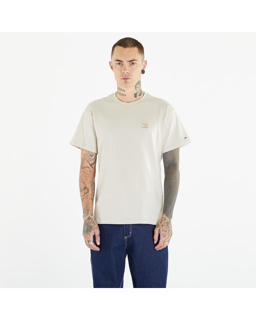 Maglietta Tommy Jeans Relaxed Badge Short Sleeve Tee di Tommy Hilfiger in White da Uomo