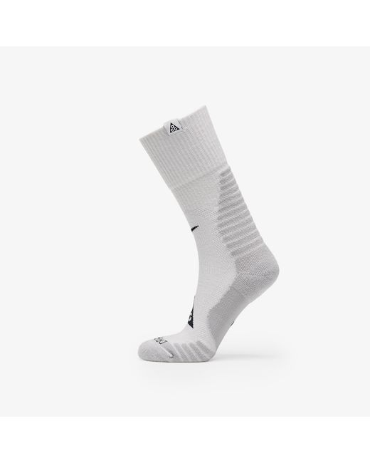 Acg outdoor cushioned crew socks summit white/ lt smoke grey di Nike in Gray