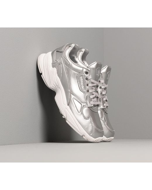 adidas falcon footshop