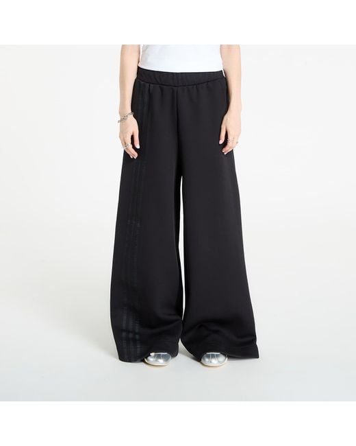 Pantalons adidas off placed 3-stripes wide pant m Adidas Originals en coloris Black