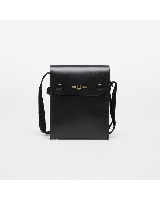 Burnished Leather Pouch di Fred Perry in Black