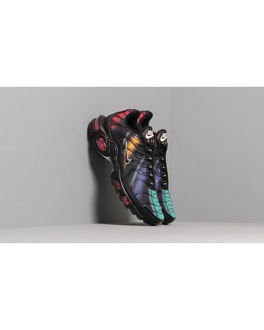 black air max plus men
