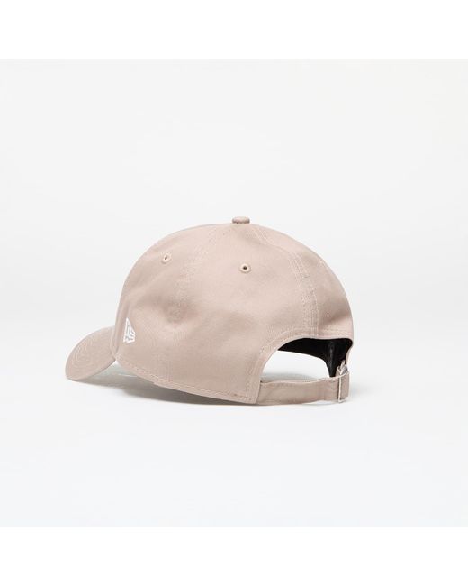 KTZ Pink New York Yankees League Essential 9forty Adjustable Cap Ash / Off White