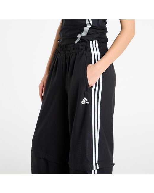 Pantaloni Adidas Adilenium Season 4 Teamgeist Oversized Track Pants di Adidas Originals in Black